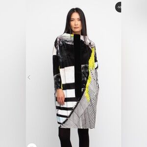 Midi Dress with open neck and vertical black detail - Ozai N Ku